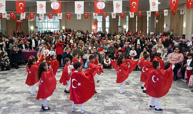 Efeler'de Cumhuriyet Bayramı coşkusu