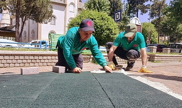 Efeler'de park ve yeşil alanlar bakıma alındı