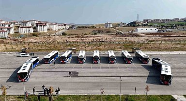 Elazığ Belediyesi araç filosunu güçlendirdi