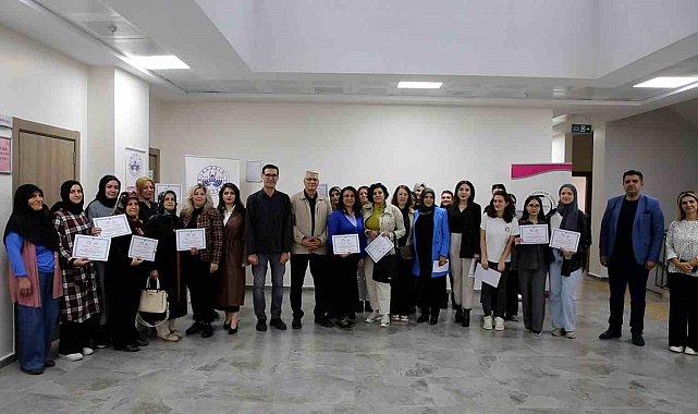 Elazığ'da 44 kursiyere girişimcilik ve dijital pazarlama eğitimi verildi