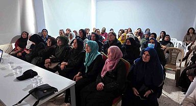 Elazığ'da kadınlar meme kanserine yönelik bilgilendirildi