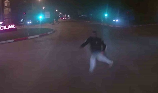 Elazığ'da kamyon, yolun karşısına geçmeye çalışan yayaya çarptı