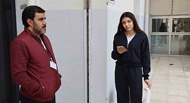 Elazığ'da KPSS heyecanı: Kimi giremedi kimini de polisler yetiştirdi