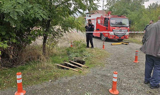 Elazığ'da oluşan çukura ekiplerden önlem