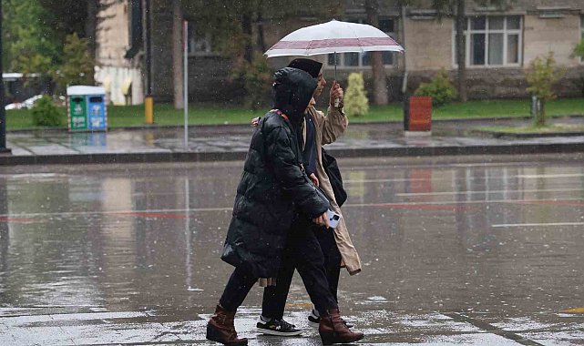 Elazığ'da sağanak etkili oldu