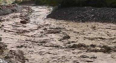 Elazığ'da sağanak sonrası sel meydana geldi