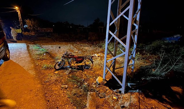 Elektrik direğine çarpan motosiklet sürücüsü hayatını kaybetti