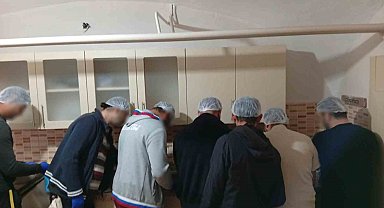 Erdek'te denetimli serbestlik yükümlülerine sofralık zeytin eğitimi