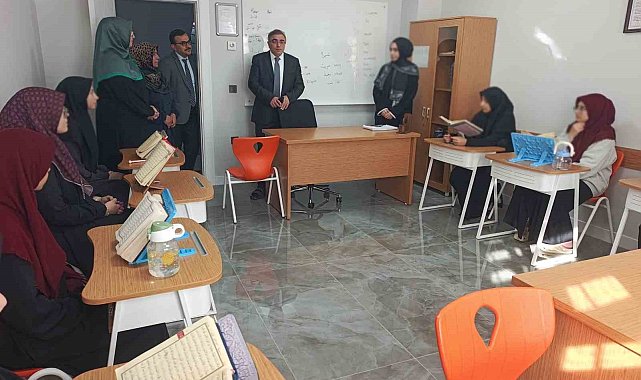 Erzincan İl Müftüsü Yazıcı'dan Kız Kur'an Kursuna ziyaret
