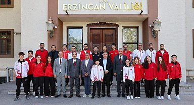 Erzincan Valisi Aydoğdu, başarılı sporcuları kabul etti