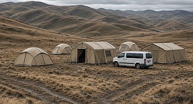 Erzincan yaylalarında çadırları sel suları bastı
