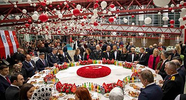 Erzincan'da Cumhuriyet'in 103. yılı resepsiyonla kutlandı