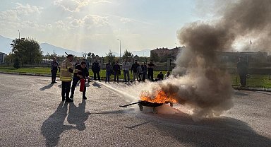 Erzincan'da demir yolu personeline yangın eğitimi verildi