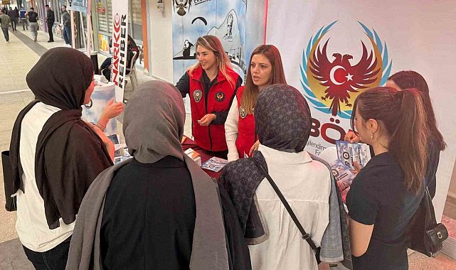 Erzincan'da üniversite öğrencilerine terörle mücadele bilgilendirmesi