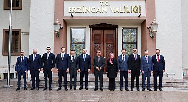 Erzincan'da vali yardımcıları ve kaymakamlarla değerlendirme toplantısı yapıldı