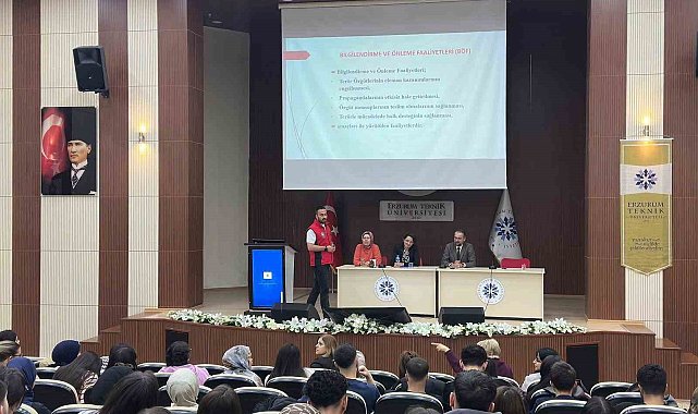 Erzurum'da gençlere ve velilere "Güvenli Gelecek" bilgilendirmesi