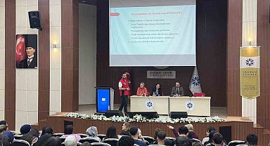 Erzurum'da gençlere ve velilere "Güvenli Gelecek" bilgilendirmesi