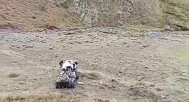 Erzurum'da Palandöken geçidinde tır uçuruma yuvarlandı