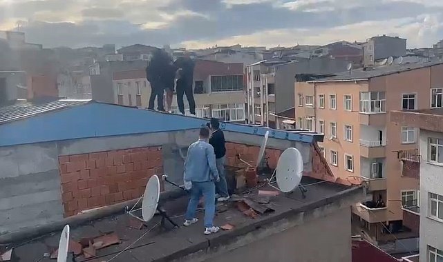 Esenler'de kasten öldürme ve farklı suçlardan aranan firari, polisten kaçarken çatıda yakalandı