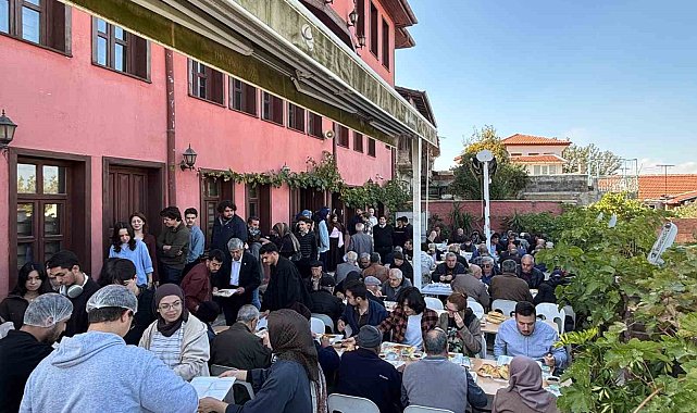 Eskişehir Türk Ocağı anlamlı bir vefa günü gerçekleştirdi