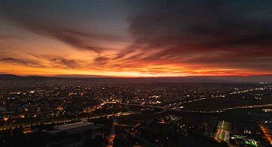 Eskişehir'de gün batımı havadan görüntülendi