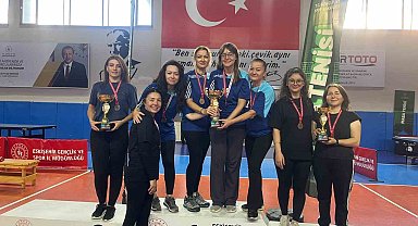 Eskişehir'de masa tenisi müsabakalarında dereceye giren takımlar belli oldu