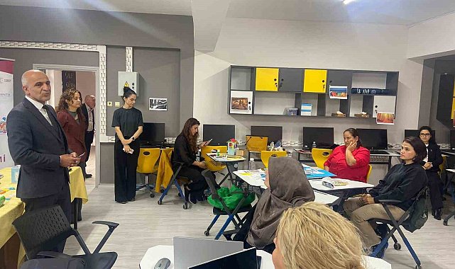 Eskişehir'de öğrencilerin proje geliştirme süreçlerinin desteklenmesi ele alındı