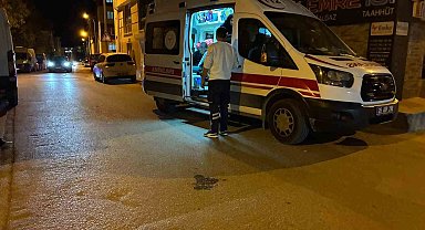 Eskişehir'de otomobile yandan çarpan motosikletli yaralandı