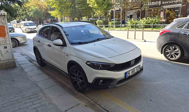 Eskişehir'de otomobilin çarptığı yaşlı adam yaralandı