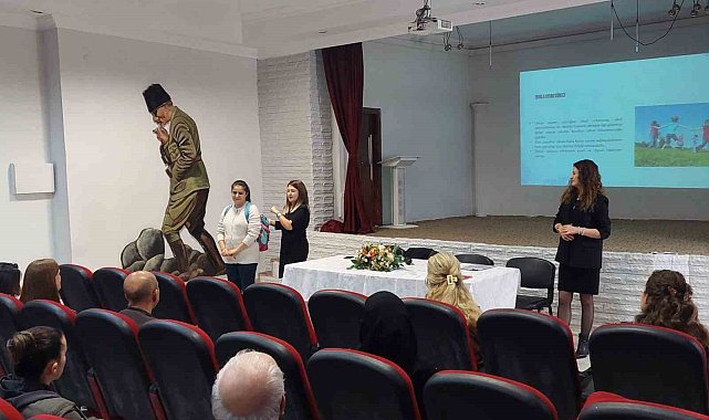 Eskişehir'de velilere yönelik "Okul ve Aile" semineri düzenlendi