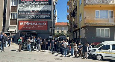 Evlerinde ölü bulunan çiftin cinayete kurban gittiği üzerinde duruluyor