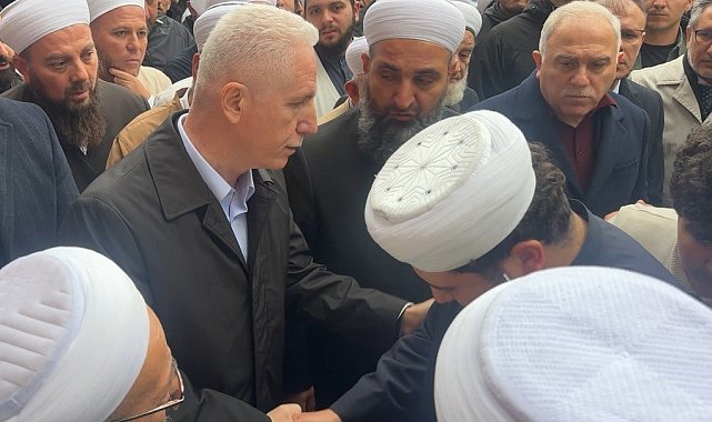 Fatih'te elektriğe kapılarak ölen 14 yaşındaki genç hafız son yolculuğuna uğurlandı