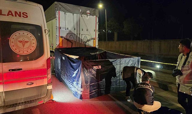 Feci kazada motokurye hayatını kaybetti