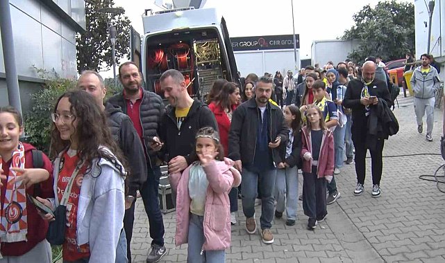 Fenerbahçe Medicana'dan meme kanserinde erken teşhis için farkındalık mesajı