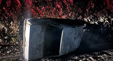 Finike'de devrilen aracın sürücüsü hayatını kaybetti