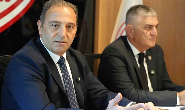 Fuat Çapa: "Samsunspor gerekirse devre arasında yeni bir takım kurar"