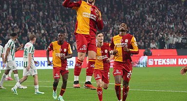 Galatasaray ligde üst üste 4. galibiyetini aldı, puanını 25'e çıkardı
