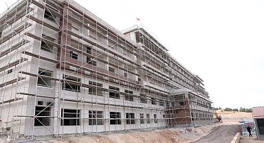 Gaziantep'te yapımı süren Yaş Bakım ve Rehabilitasyon Merkezi'ne ziyaret
