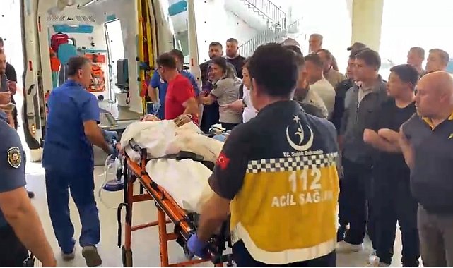 Gazipaşa'da hafriyat alanındaki iş makinesinin ana koluna sıkışan 15 yaşındaki çocuk yaralandı