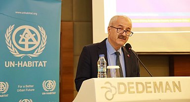 Gebze'de Başkan Büyükgöz, 'Sürdürülebilir Kentler'de görüşlerini paylaştı