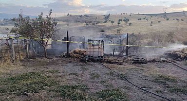 Gediz'de samanlık yangınında 1 kişi hayatını kaybetti