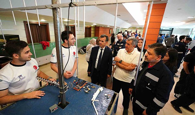 Geleceğin mühendisleri KARDEMİR'in üretim tesislerini gezdi