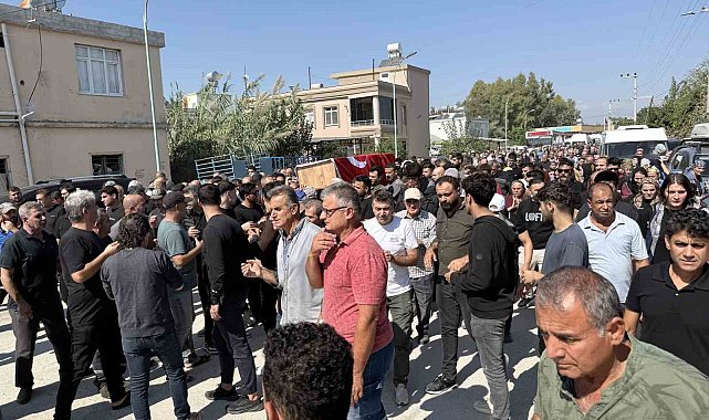 Gemi faciasında cenazesine ulaşılan üniversiteli genç, Mersin'de toprağa verildi