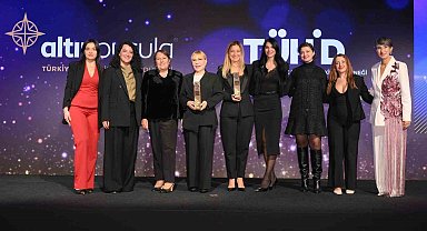 Girişimde Kadın Gücü Projesi'ne Altın Pusula'da Jüri Özel Ödülü
