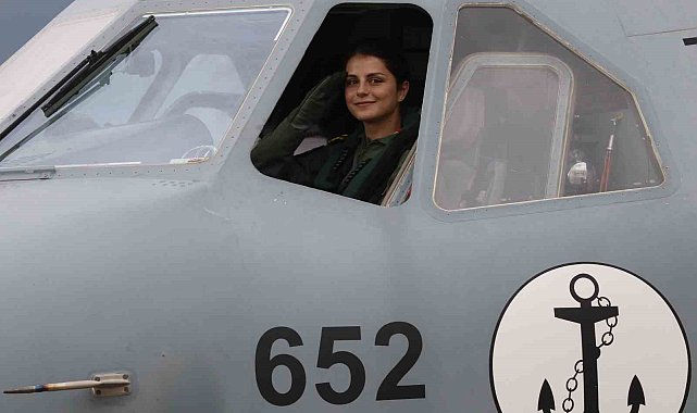 Gökyüzünde bir ilk: Türk Deniz Kuvvetleri'nin ilk kadın uçak pilotu