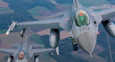 Gökyüzünde güç birliği... Türk F-16'ları Litvanya'da