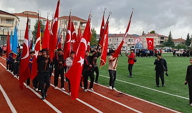 Gölbaşı'nda 29 Ekim Cumhuriyet bayramı kutlandı