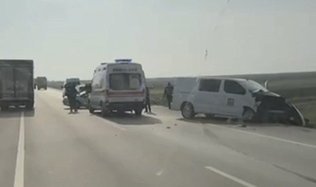 Gönen-Bandırma yolunda trafik kazasında 3 kişi yaralandı