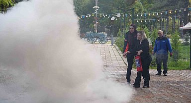 Gündüz bakımevinde deprem ve yangın tatbikatı