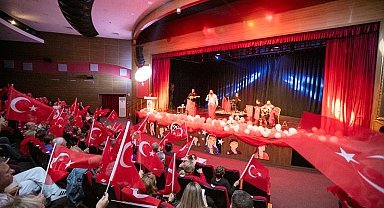 Güzelbahçeliler 'Cumhuriyet Yürüyüşü'nde buluştu